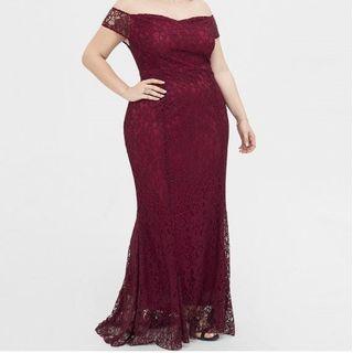 Short-sleeve Maxi Lace Sheath Dress