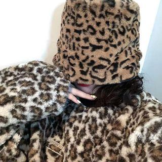 Leopard Fleece Pullover / Leopard Hat