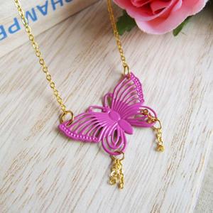Pinky Butterfly Short Necklace
