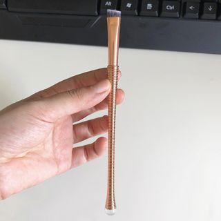 Eyebrow Brush As Shown In Figure - One Size