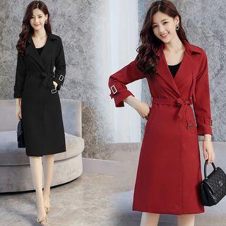 Notched-lapel Buttoned Trench Coat