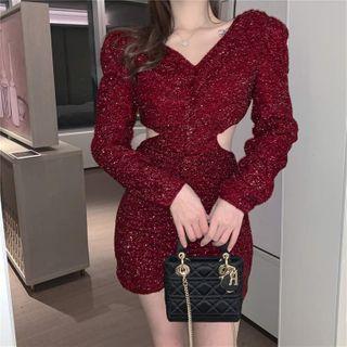 Glittered V-neck Ruched Dress