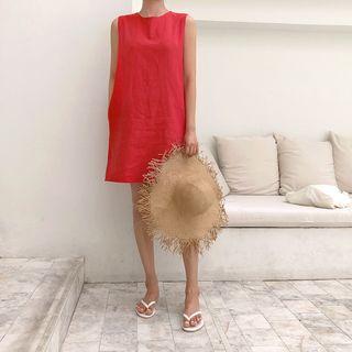 Plain Crew-neck Sleeveless Shift Dress