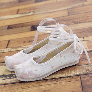 Deer Embroidered Lace-up Flats