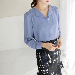 Open-placket Faux-pearl Accent Top