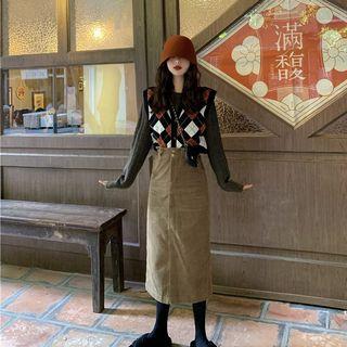 Check Knit Vest / Sweater / Midi A-line Skirt