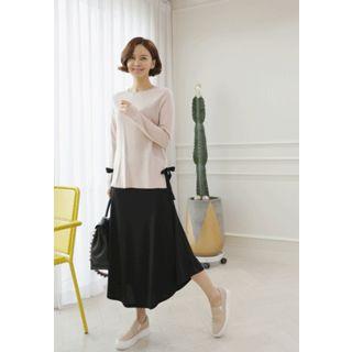 Round-neck Ribbon-side Knit Top