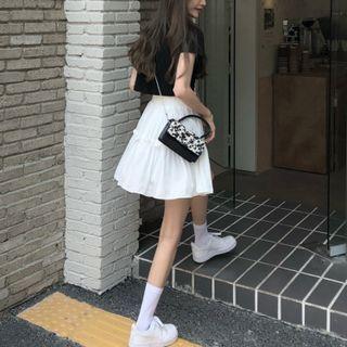 Short-sleeve Plain T-shirt / Ruffe Trim A-line Skirt