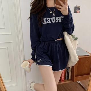 Set: Lettering Cropped Sweatshirt + Shorts