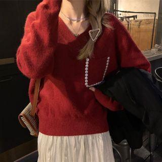 V-neck Sweater / Shirred Midi A-line Skirt