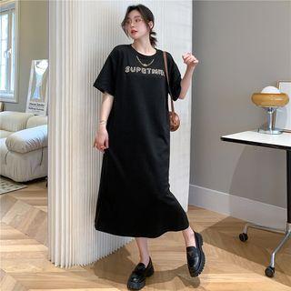 Short-sleeve Lettering Chain Accent Midi T-shirt Dress