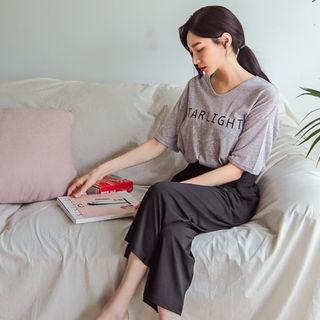 V-neck Lettering M Lange T-shirt