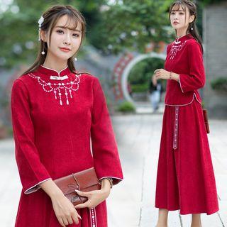 Embroidered 3/4-sleeve Mock Neck Top