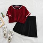 Set : Short-sleeve Knit Top + Pleated Skirt