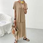 Set: Round-neck T-shirt + Band-waist Flare Skirt