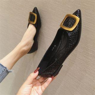 Low-heel Croc Grain Pumps