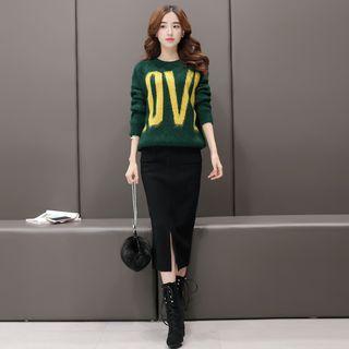 Set: Lettering Sweater + Slit-front Skirt