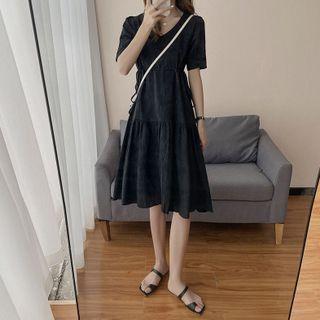 Short-sleeve V-neck Plain Lace-up Dress