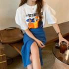 Elbow-sleeve Print T-shirt / Plain Midi Skirt