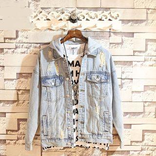 Ripped Buttoned Hooded Denim Jacket