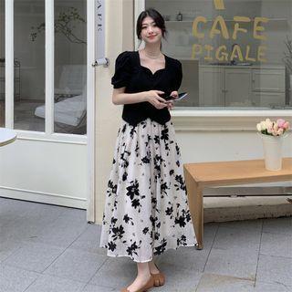 Puff-sleeve Blouse / Floral Maxi A-line Skirt