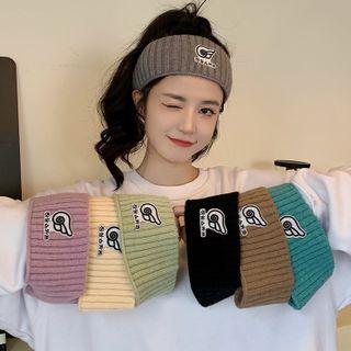 Sport Applique Knit Face Wash Headband