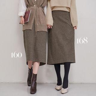 Band-waist Slit-back Checked Skirt In 2 Lengths