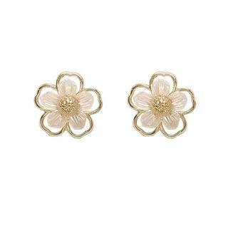 Floral Stud Earring / Clip-on Earring 1 Pair - Gold & White - One Size