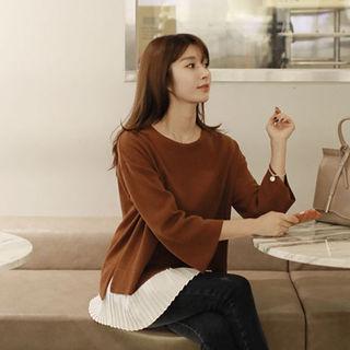 Accordion-pleat Hem Knit Top