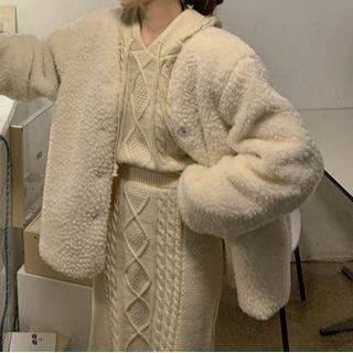 Fleece Button-up Jacket / Cable Knit Hoodie / Midi Skirt
