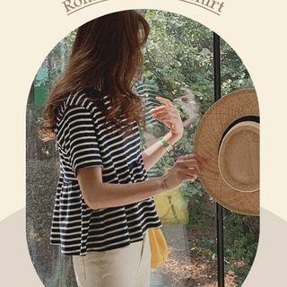 Short-sleeve Stripe Flared Top Navy Blue - One Size