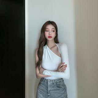 Asymmetric Shoulder Open Back Plain T-shirt