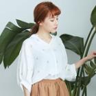 3/4 Sleeve Printed V-neck Shirt
