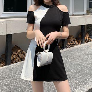 Set: Short-sleeve Cold Shoulder Color Block A-line Mini Dress + Shorts