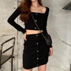 Square-neck Long-sleeve T-shirt / Mini Pencil Skirt