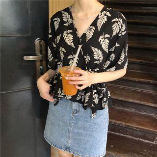 V-neck Printed Short-sleeve Blouse