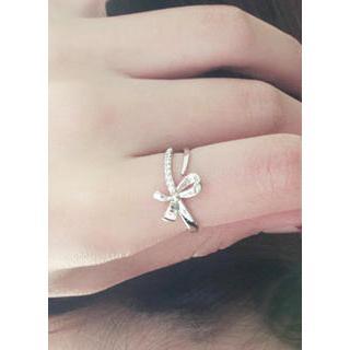 Bow-detail Ring