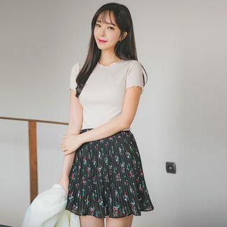 Short-sleeve Frilled-edge T-shirt