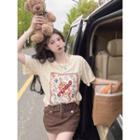 Short-sleeve Graphic Print T-shirt / Belted Mini Skirt
