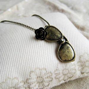 Copper Sunglasses Short Necklace