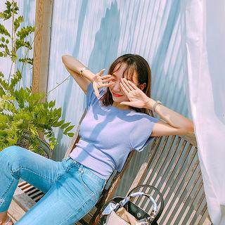 Short-sleeve Tie-hem Knit Top