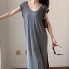 Short-sleeve Open-back Maxi T-shirt Dress