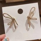 Non-matching Bow Stud Earring