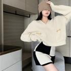 V-neck Plain Knit Sweater / Plaid A-line Skirt