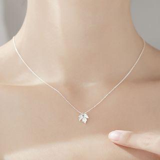 Maple Leaf Necklace Silver - One Size