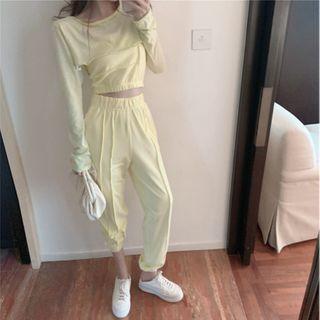 Plain Cropped Knit Top With Tube Top / Sweatpants