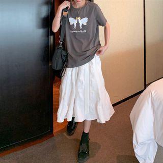 Short-sleeve Graphic Print T-shirt / Crinkled A-line Midi Skirt