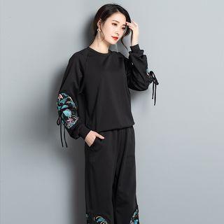 Bow-accent Embroidered Sweatshirt