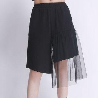 Asymmetric Mesh Panel Straight-cut Shorts
