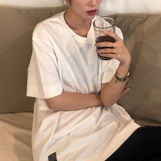 Short-sleeve Appliqued T-shirt